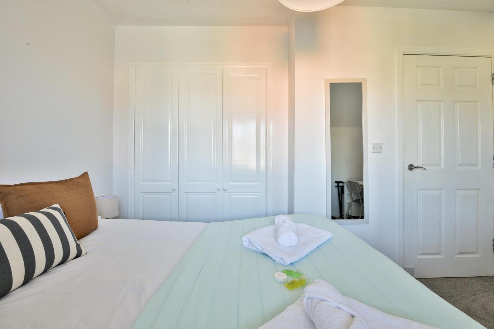 Stayright 2 Bed Beach House With Private Parking- Next To Barry Beach And Jackson Bay Luaran gambar